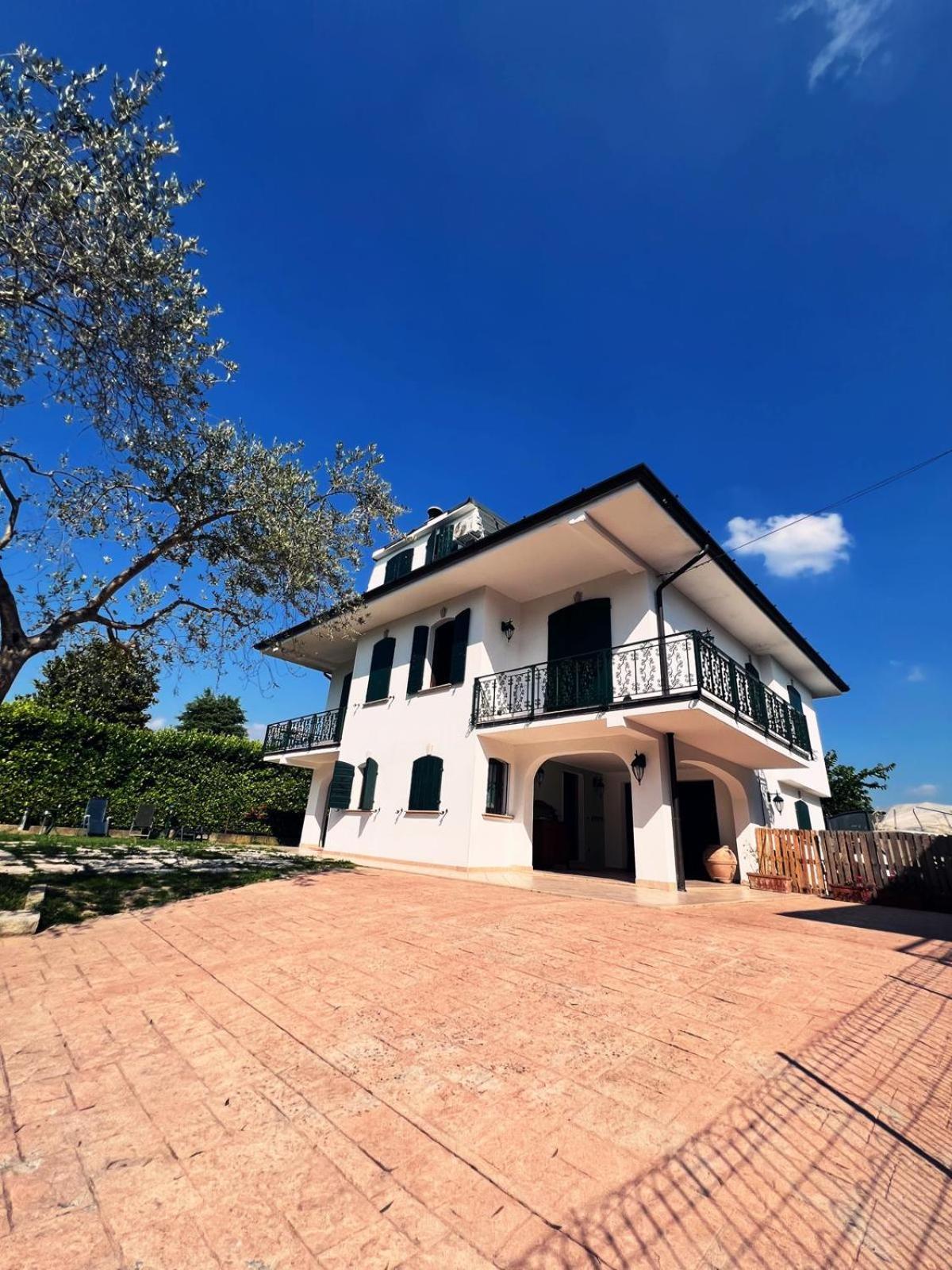 A * Peschiera del Garda